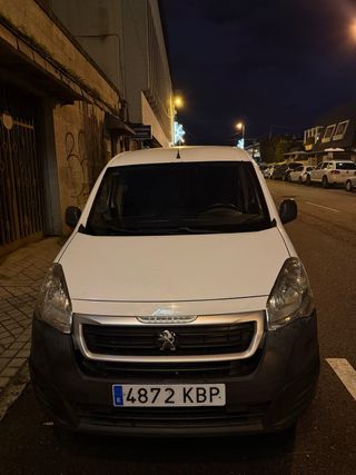 Se alquilan furgonetas