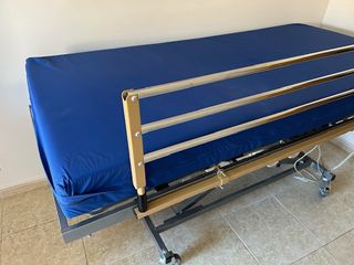 Cama articulada casi nueva