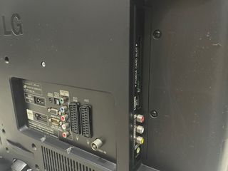 Lote Televisores LG y OKI (oki sin soporte) 32 26