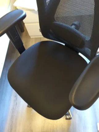 Silla de oficina ergonómica elevable