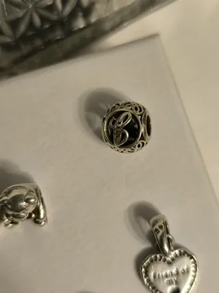 Lote Charms Pandora Corazón y Torre Eiffel