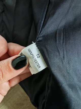 Plumífero largo mostaza con capucha