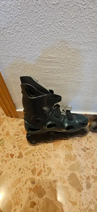 Patines en línea negros