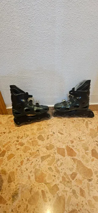 Patines en línea negros