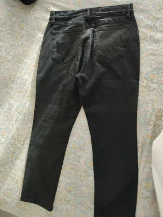 Pantalón vaquero gris