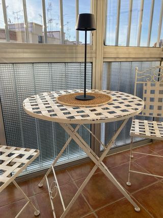 Mesa de terraza/jardín de metal con dos sillas