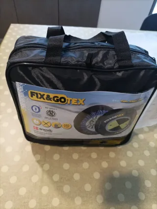 Cadenas textiles para coche. Nuevas, sin estrenar.