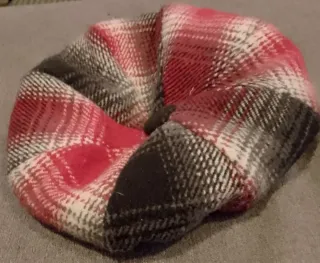 Basco uomo scozzese invernale