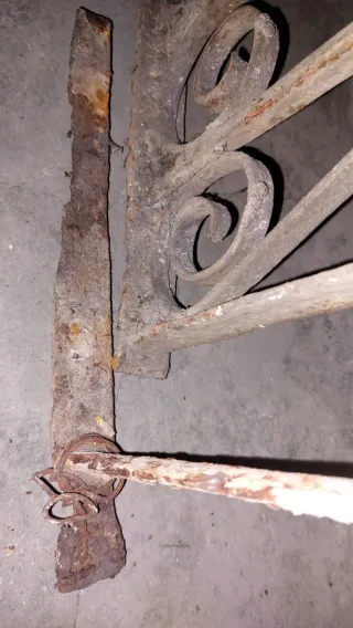 Reja antigua estilo modernista