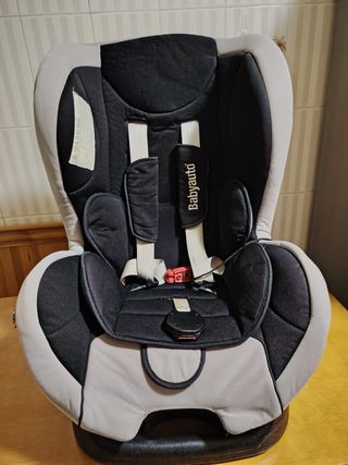 Silla de coche Babyauto gris y negra
