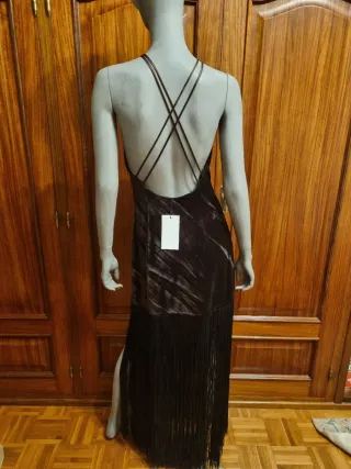 Vestido terciopelo flecos. Zara. Talla S. Nuevo