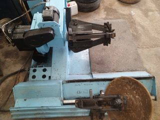 Equipo, Máquina de montaje y desmontaje de ruedas