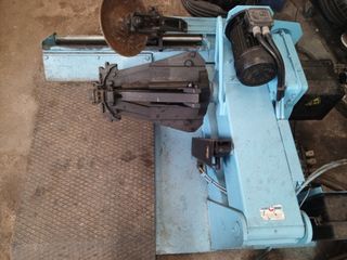 Equipo, Máquina de montaje y desmontaje de ruedas