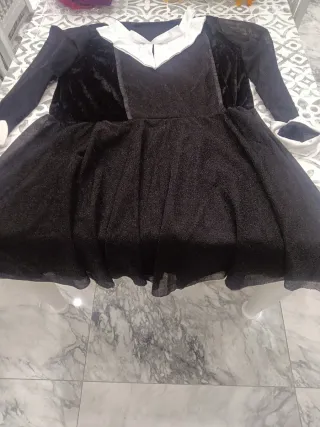 Vestito carnevale sartoriale di Mercoledì