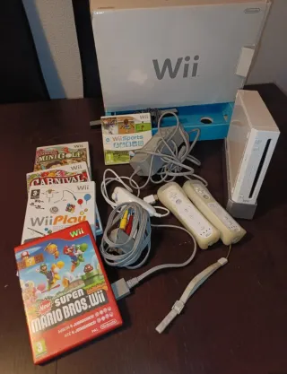 VENDITA URGENTE Nintendo Wii + 5 Giochi e Nunchuk