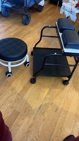 Centro de pedicura con ruedas