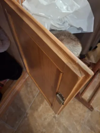 Mueble de comedor de madera maciza