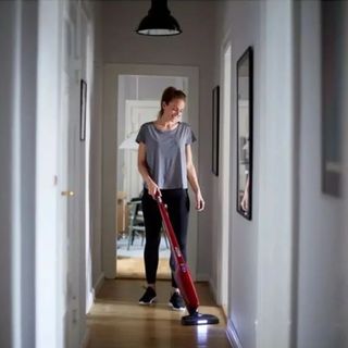 Aspirador Nilfisk EASY 170W Rojo