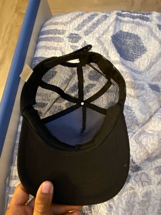 Cappellino nero con stampa toro POWER