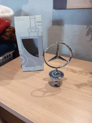 Estrella Mercedes Benz Cromada