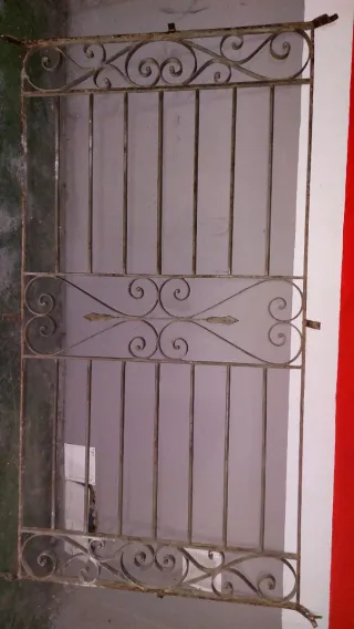 Rejas de forja estilo modernista