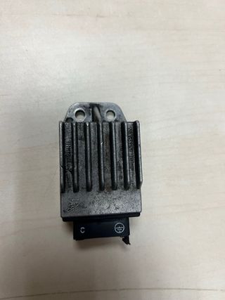 Regulador Tensión Intermitentes Derbi Variant