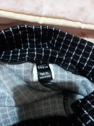 2 Pantaloni fantasia