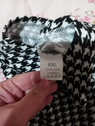 2 Pantaloni fantasia