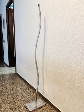 Lámpara de pie moderna