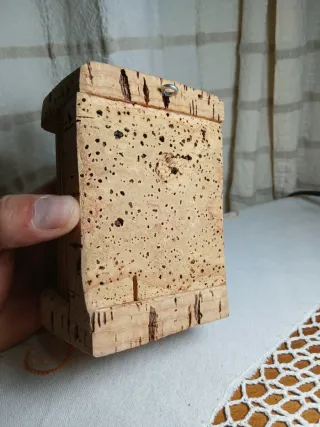 Jaula artesanal de corcho