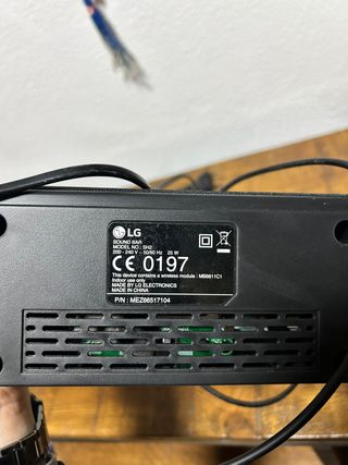 Barra de Sonido LG SH2 con Subwoofer