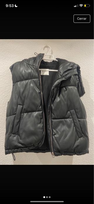 Chaleco acolchado negro Bershka