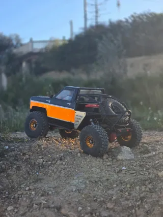 Axial SCX6 Honcho RC Crawler con muchas mejoras