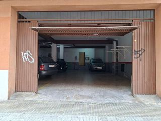 Garaje en venta en Centre en Cornellà de Llobregat
