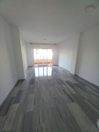 Piso en alquiler en El Candado - El Palo en Málaga