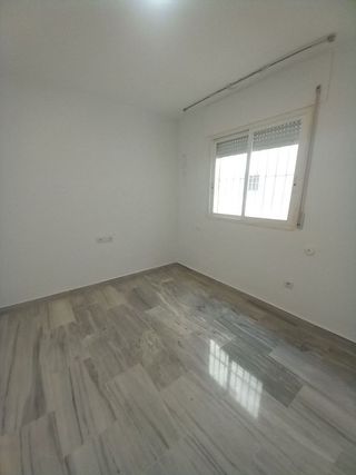 Piso en alquiler en El Candado - El Palo en Málaga