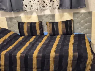 Cubre cama King Size con 2 almohadas