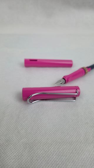 Pluma Estilográfica Lamy Safari Rosa Nueva
