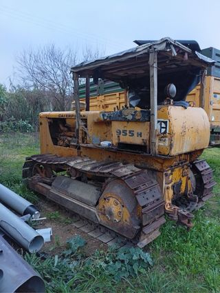 Caterpillar D4