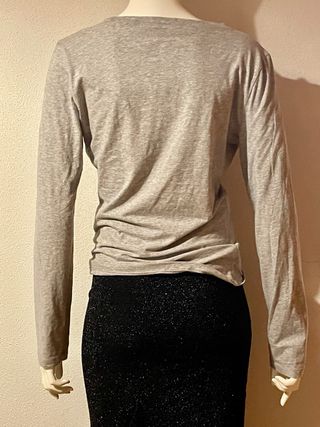 Camiseta Moschino manga larga con pedrería