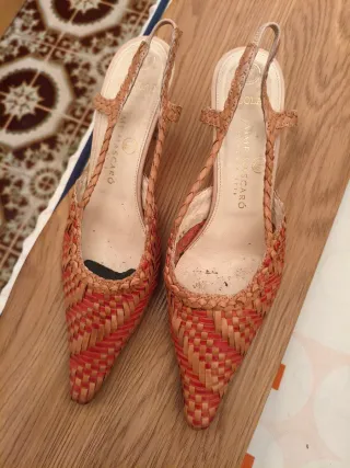 Zapatos de tacón beige y naranja talla 39