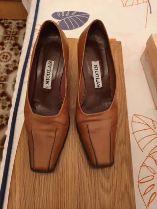 Zapatos de tacón beige y naranja talla 39