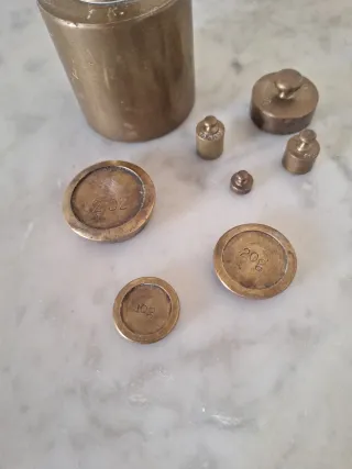 Set 8 Ponderales Latón