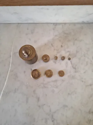 Set 8 Ponderales Latón