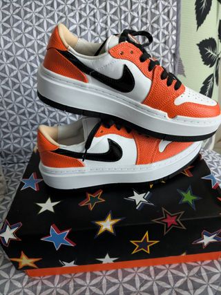 Zapatillas de mujer Jordan AJ1 LV8D Low