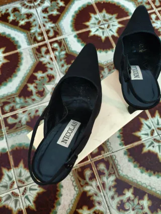 Zapatos NICOLAS Talla 39 Negros