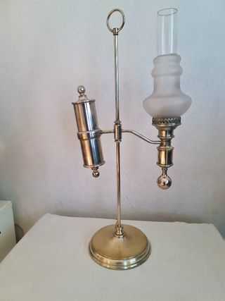 Lámpara de metal estilo quinqué vintage