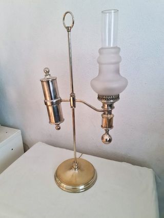 Lámpara de metal estilo quinqué vintage