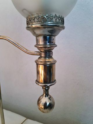 Lámpara de metal estilo quinqué vintage