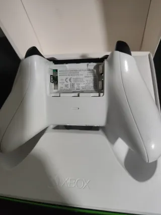 Mando Xbox + 2 juegos